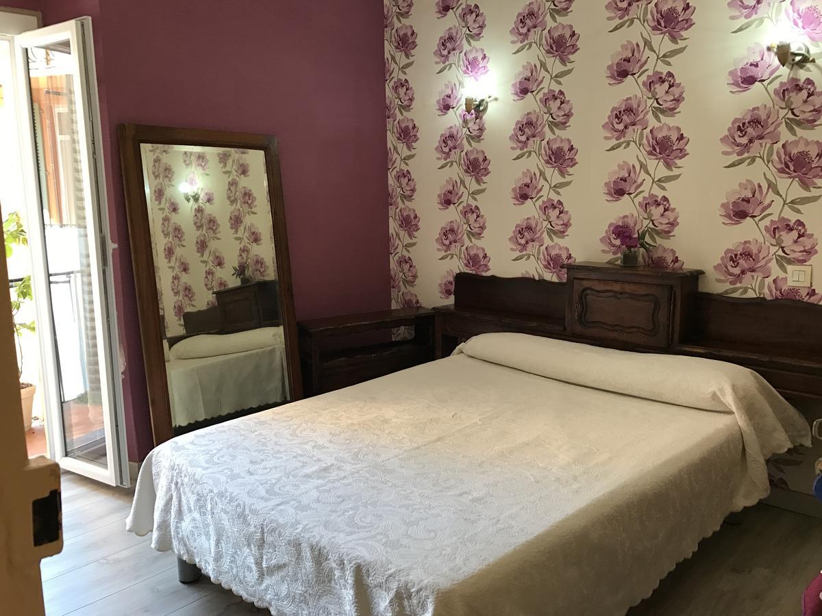 Hotel Au Picardy Ница Екстериор снимка